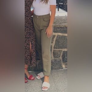 H&M green balloon jeans